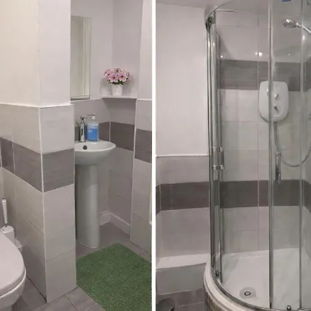 Douglas's House Homestay szállás *