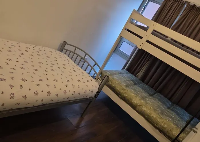 Douglas's House דבלין